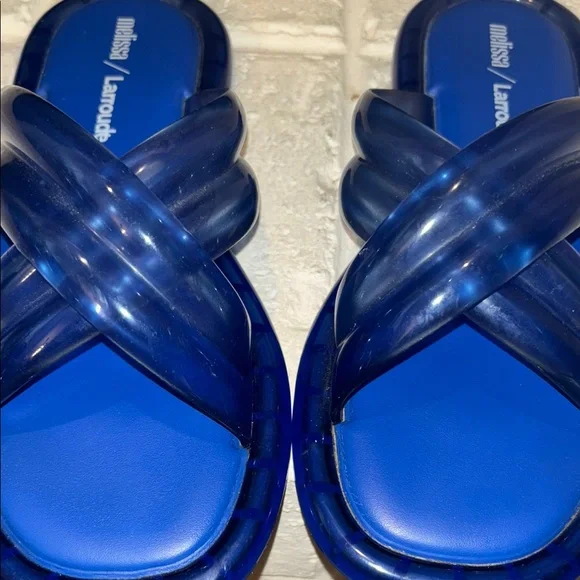 Melissa by Larroude Blue Women's Jelly Slide Sandals, size 8 - Picture 5 of 9